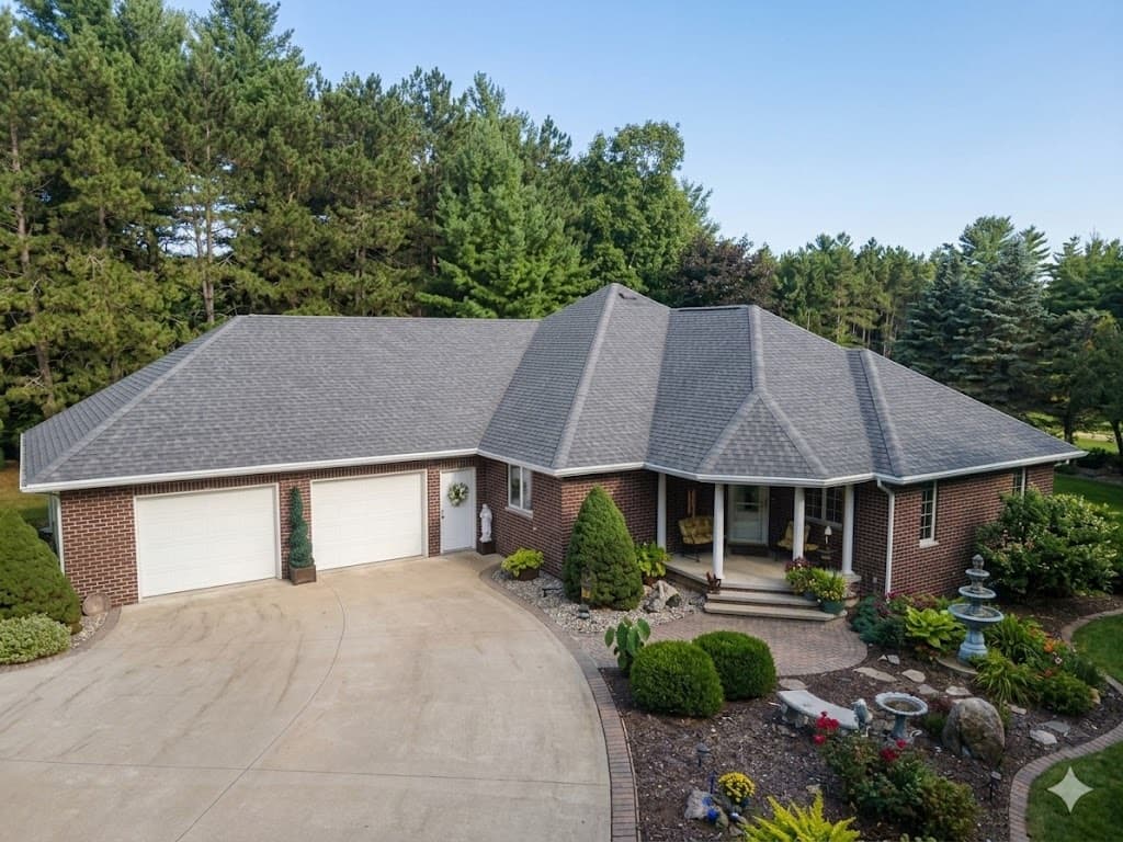 Siding installation – exterior detail